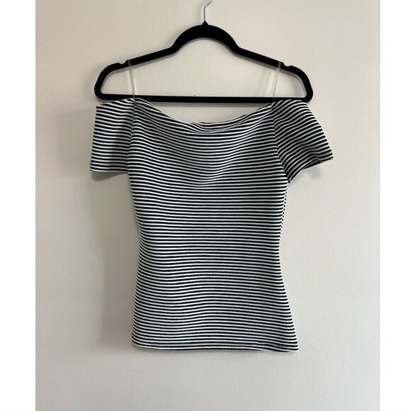 black and white striped top - Picture 4 of 4